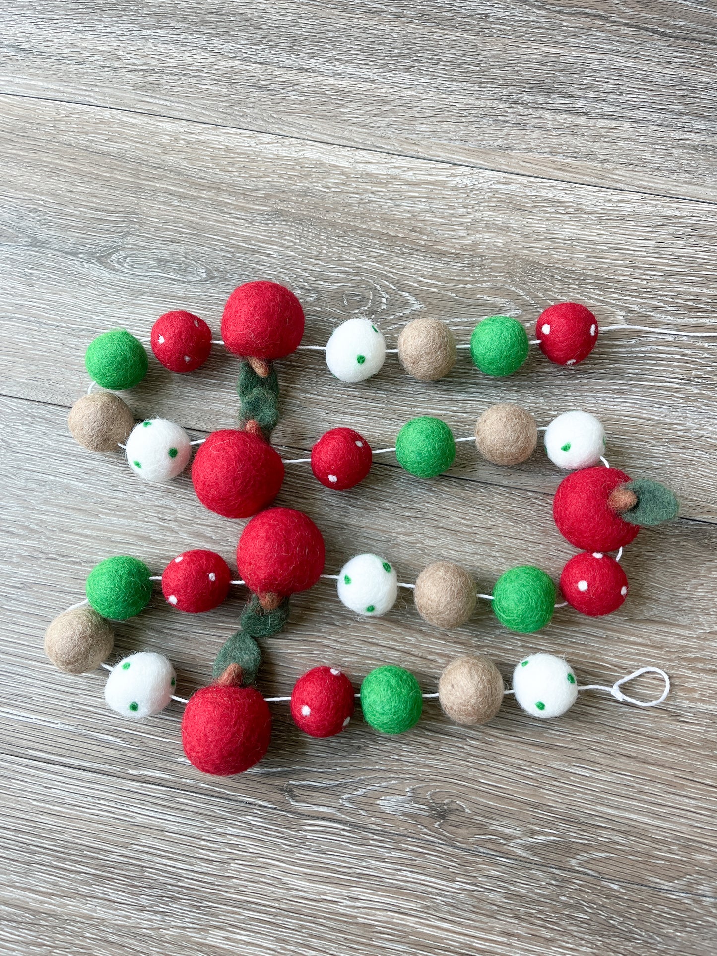 Crisp Apple Garland