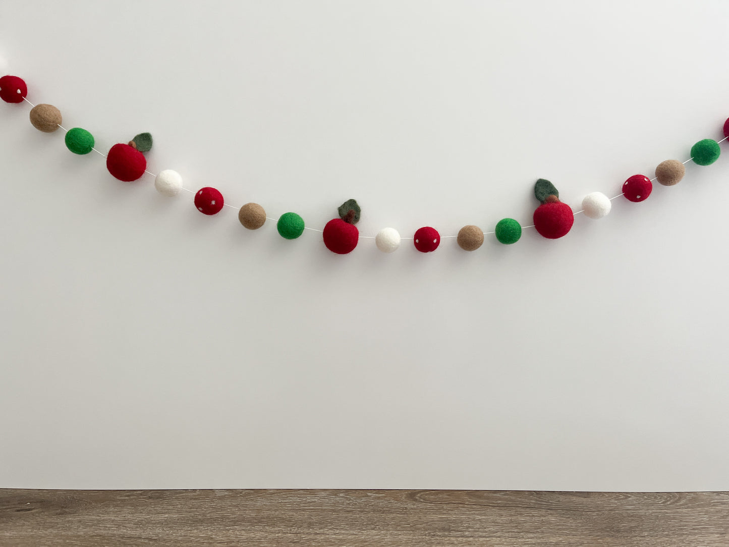 Crisp Apple Garland