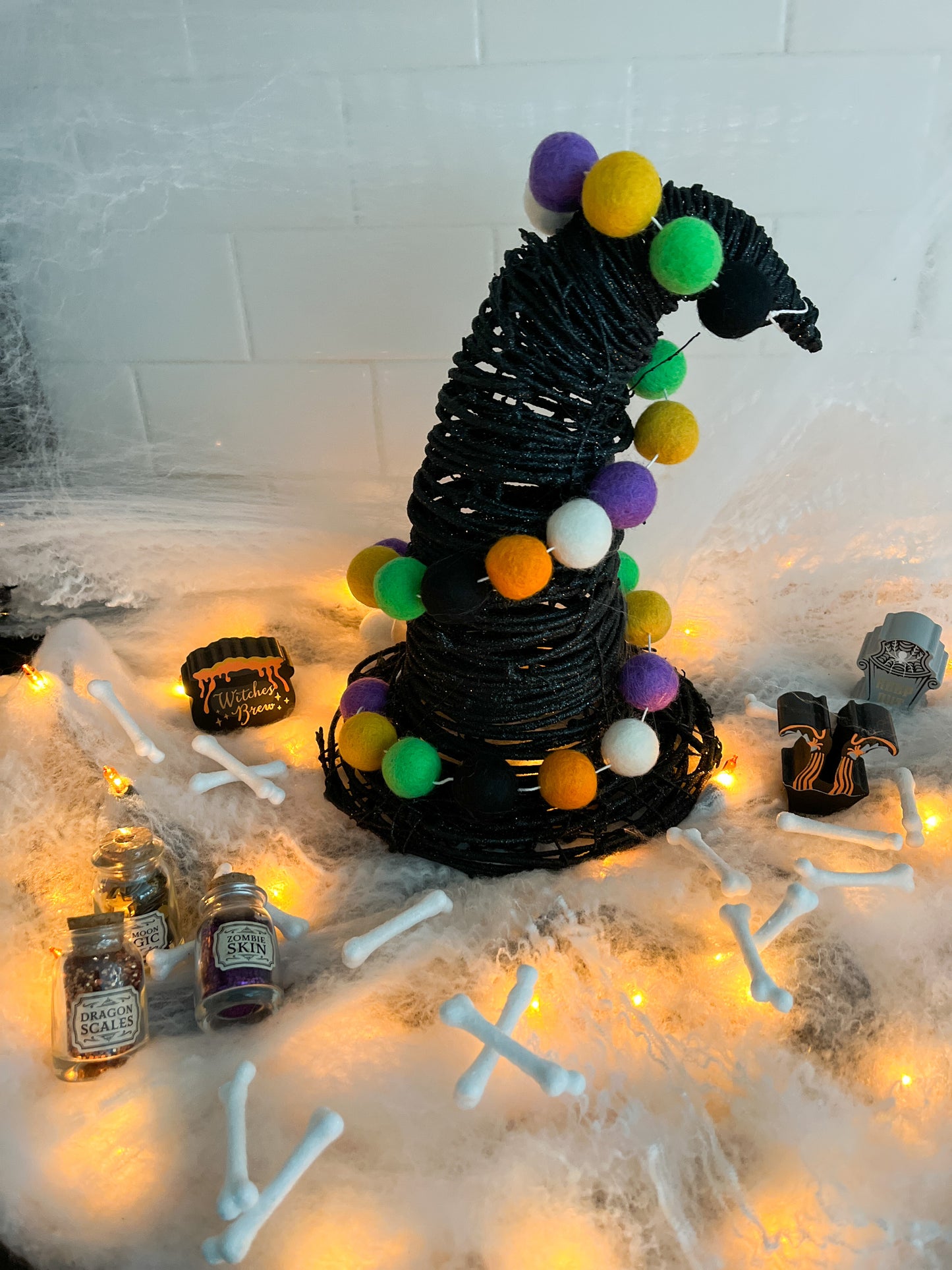 Witches Brew Garland