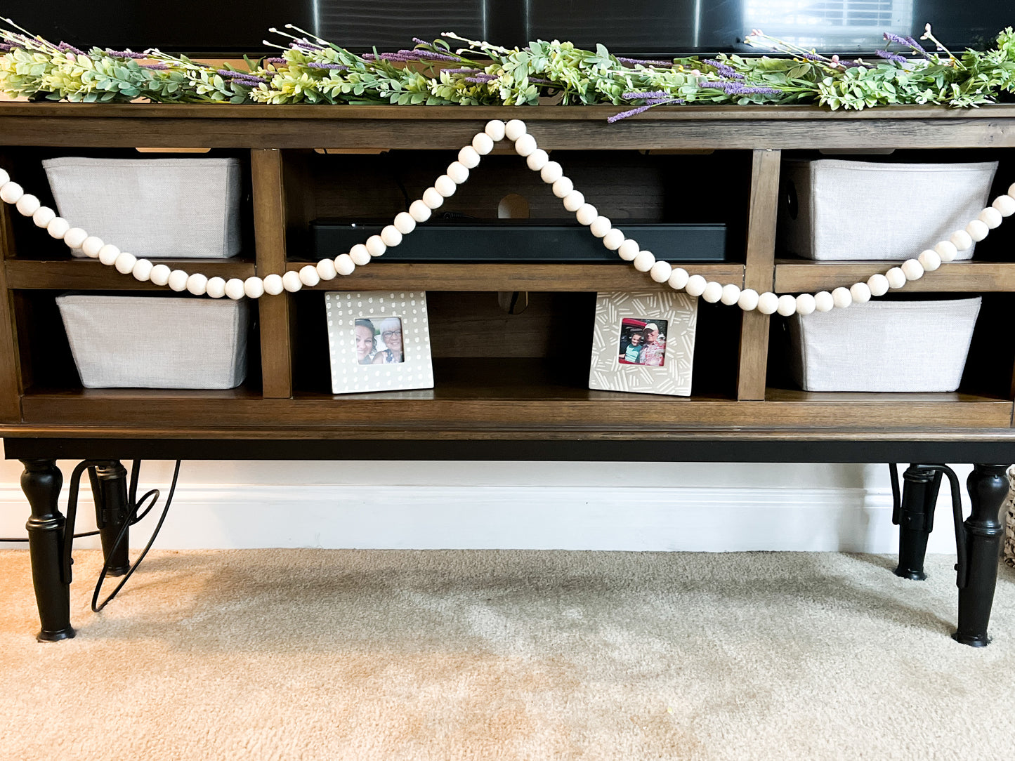 Neutral Garland